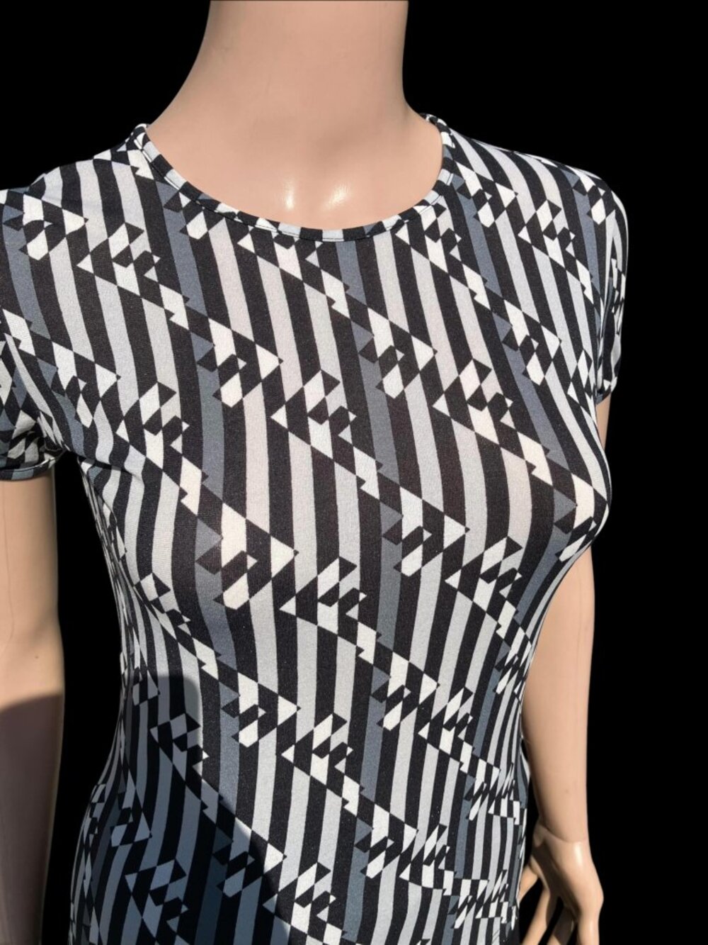 Vintage FENDI Zucca FF monogram Print Black & White short sleeve shirt Size 42 M